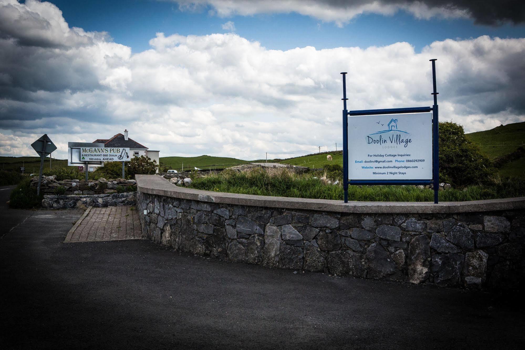Doolin Village Lodges Buitenkant foto